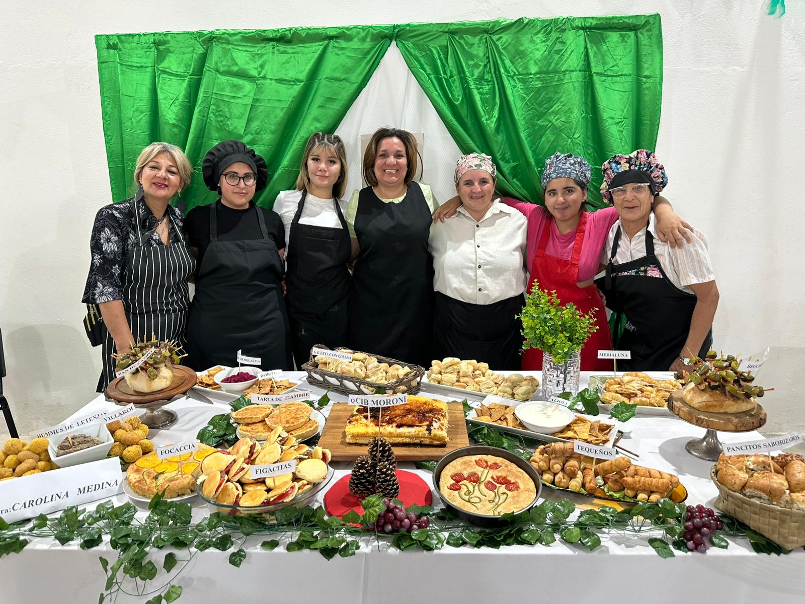 Centro de Integración Barrial Moroni clausura actividades 2025 con exposición de talleres y entrega de diplomas