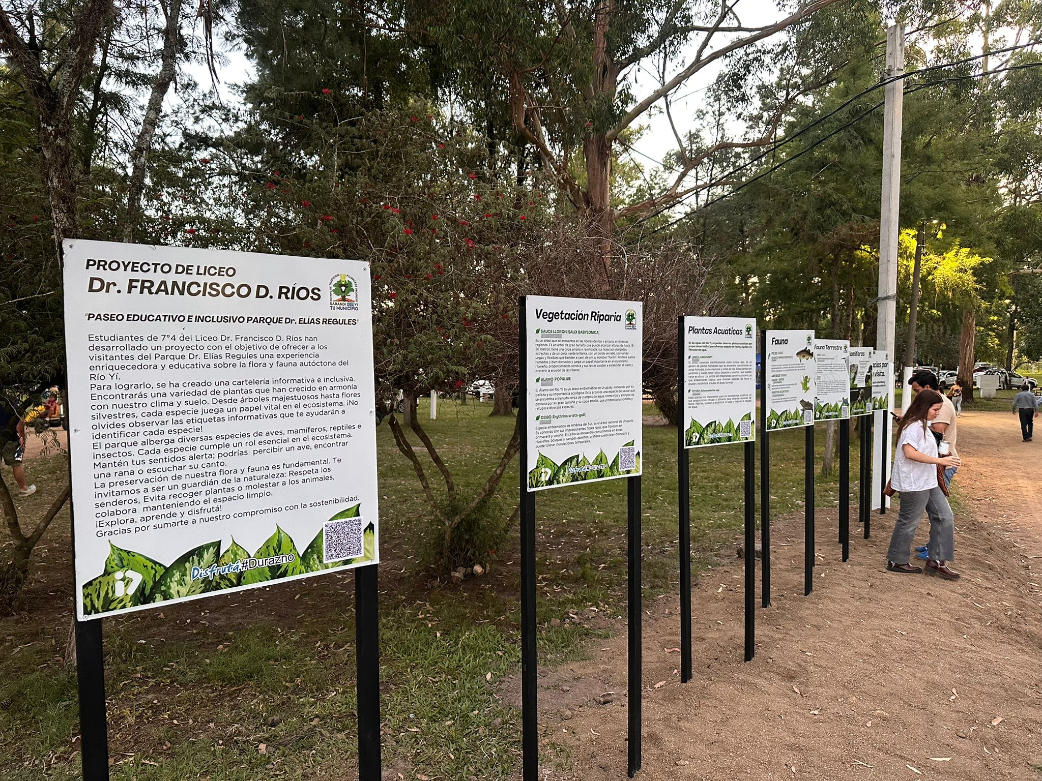 Estudiantes promueven la educación ambiental en el Parque Dr. Elías Regules