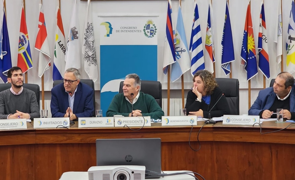 Vidalín presidió Congreso de Intendentes con vivienda, empleo y cultura como prioridades