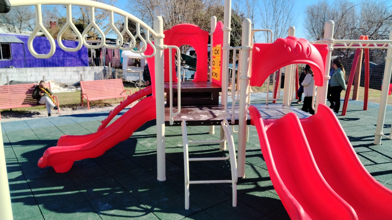  Nuevo espacio recreativo en barrio Varona