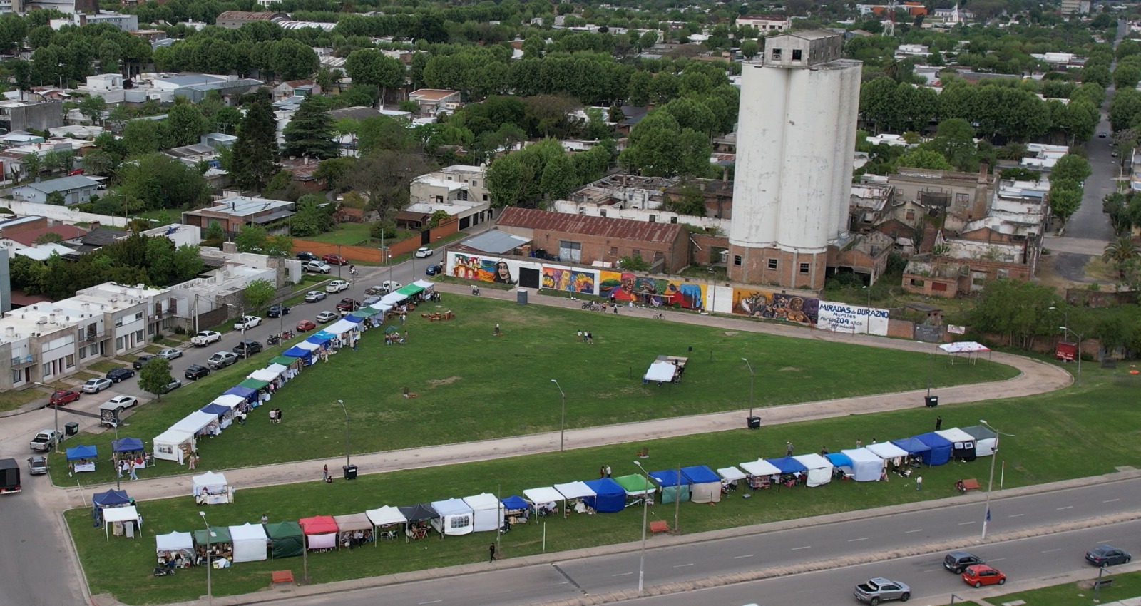 Feria artesanal de emprendedores en el Parque Bicentenario este sábado