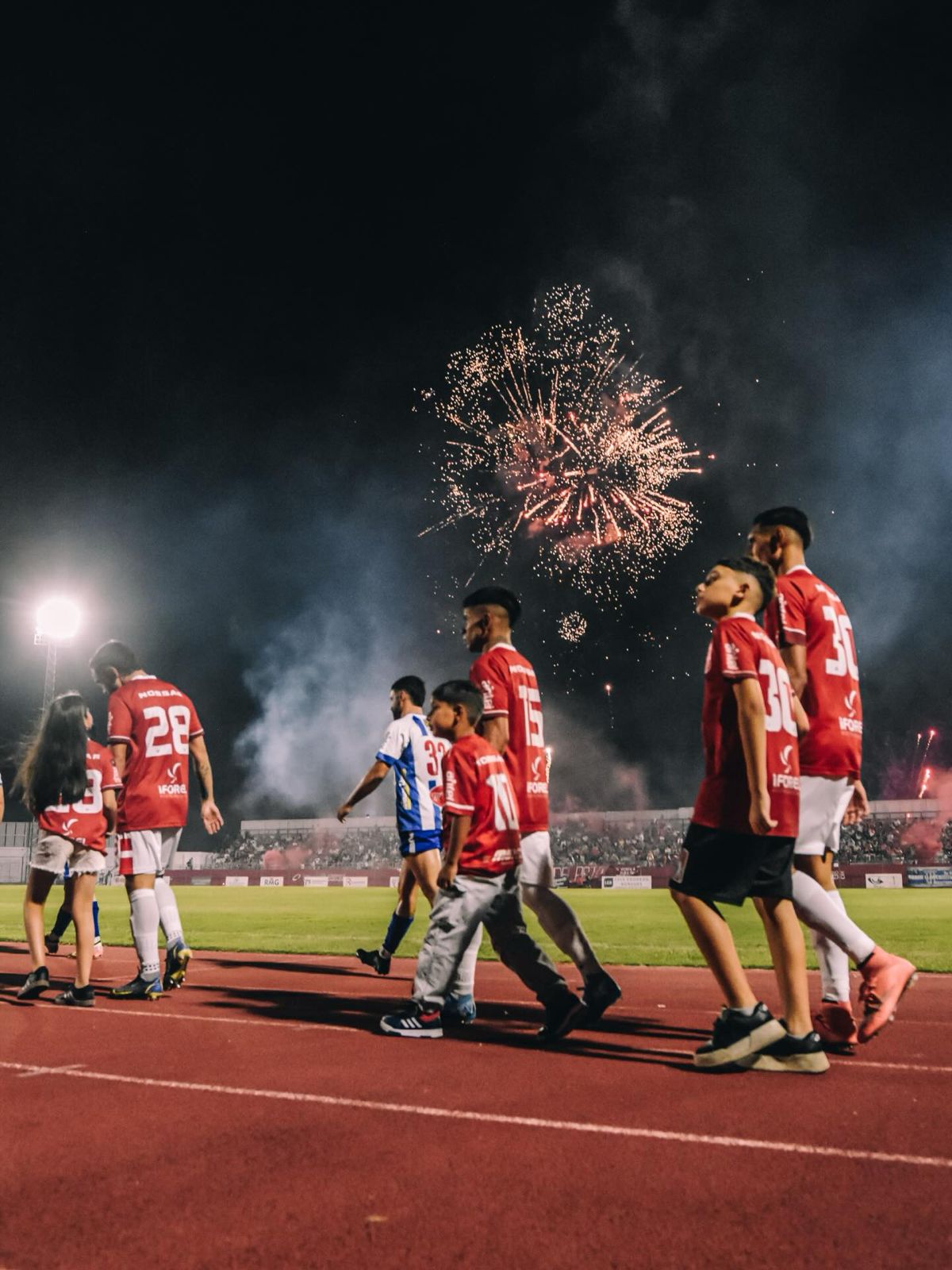 Fiesta total: La Roja del Yí ganó ante Colonia luego de una previa con el Clásico en pantalla gigante