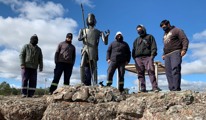 3j monumento indios