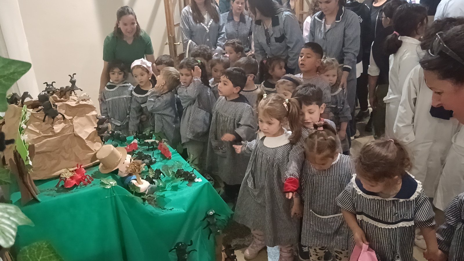 Arranca la Bienal de Artes Visuales 2025 en Durazno con obras de estudiantes y homenaje a Celestina Andrade