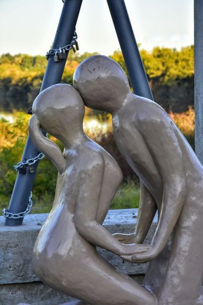 monumento al amor   monumento al amor
