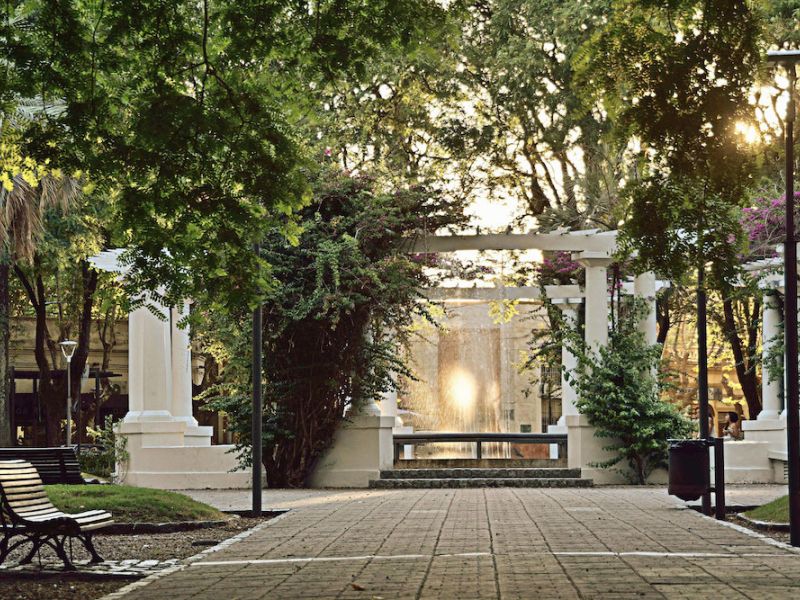 3  plaza sarandi 3  plaza sarandi