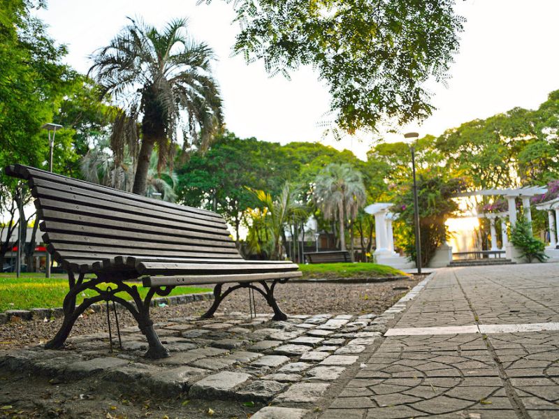 4  plaza sarandi 4  plaza sarandi
