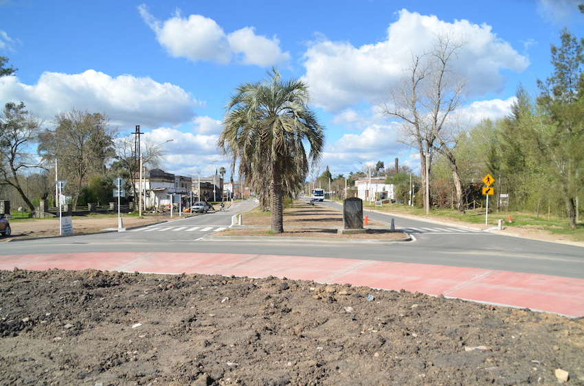 Obra rotonda Av Carlos Reyles Snta Bernardina Prensa IDD 1