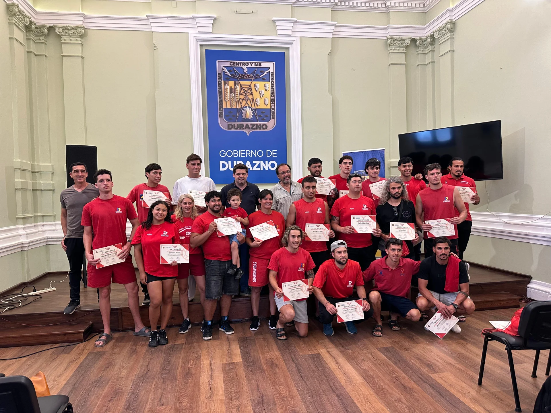 21 nuevos guardavidas se suman al equipo del Intendencia de Durazno tras recibir sus diplomas