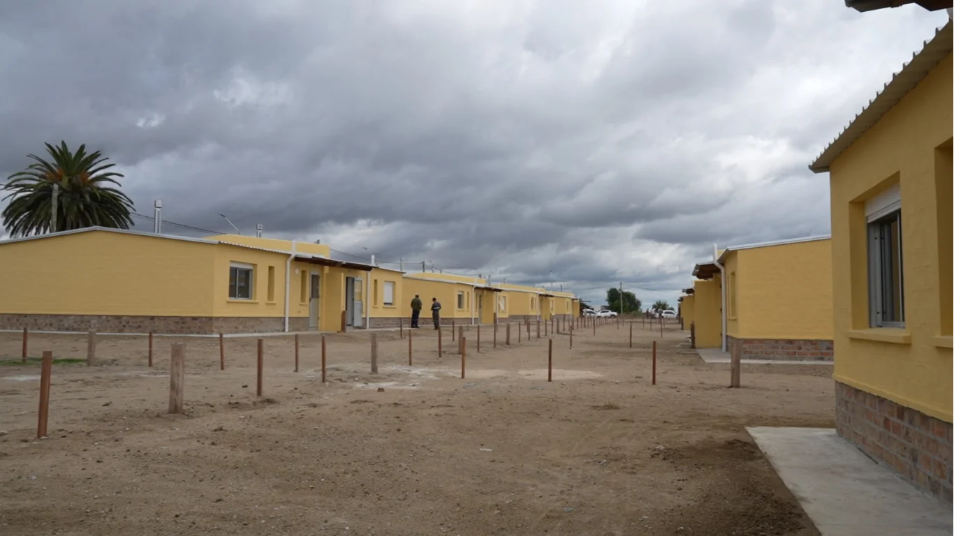 56 familias cumplieron el sueño de la casa propia en Sarandí del Yi