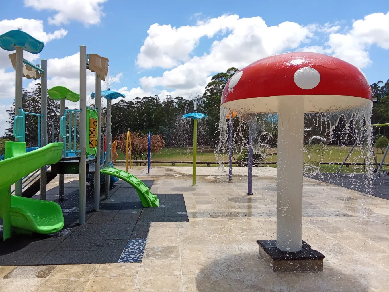 Reabre este sábado el parque de juegos de agua del Parque de la Hispanidad para el disfrute de niños y familias