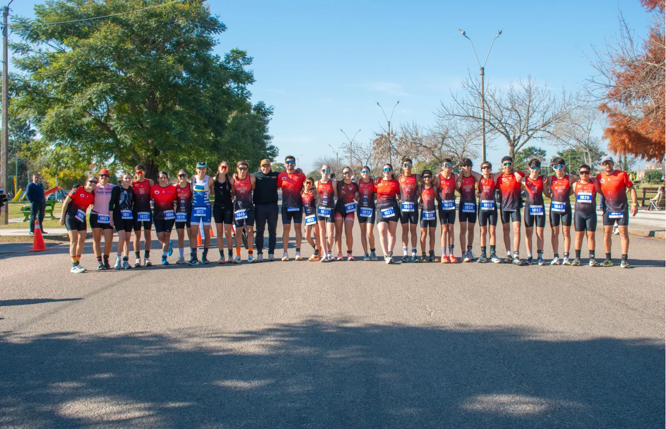 La Escuela de Triatlón de Durazno brilló en el Nacional de Duatlón con cuatro lugares de podio