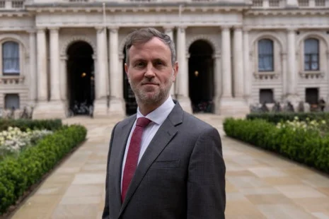 El embajador británico Mal Green visita Durazno este jueves