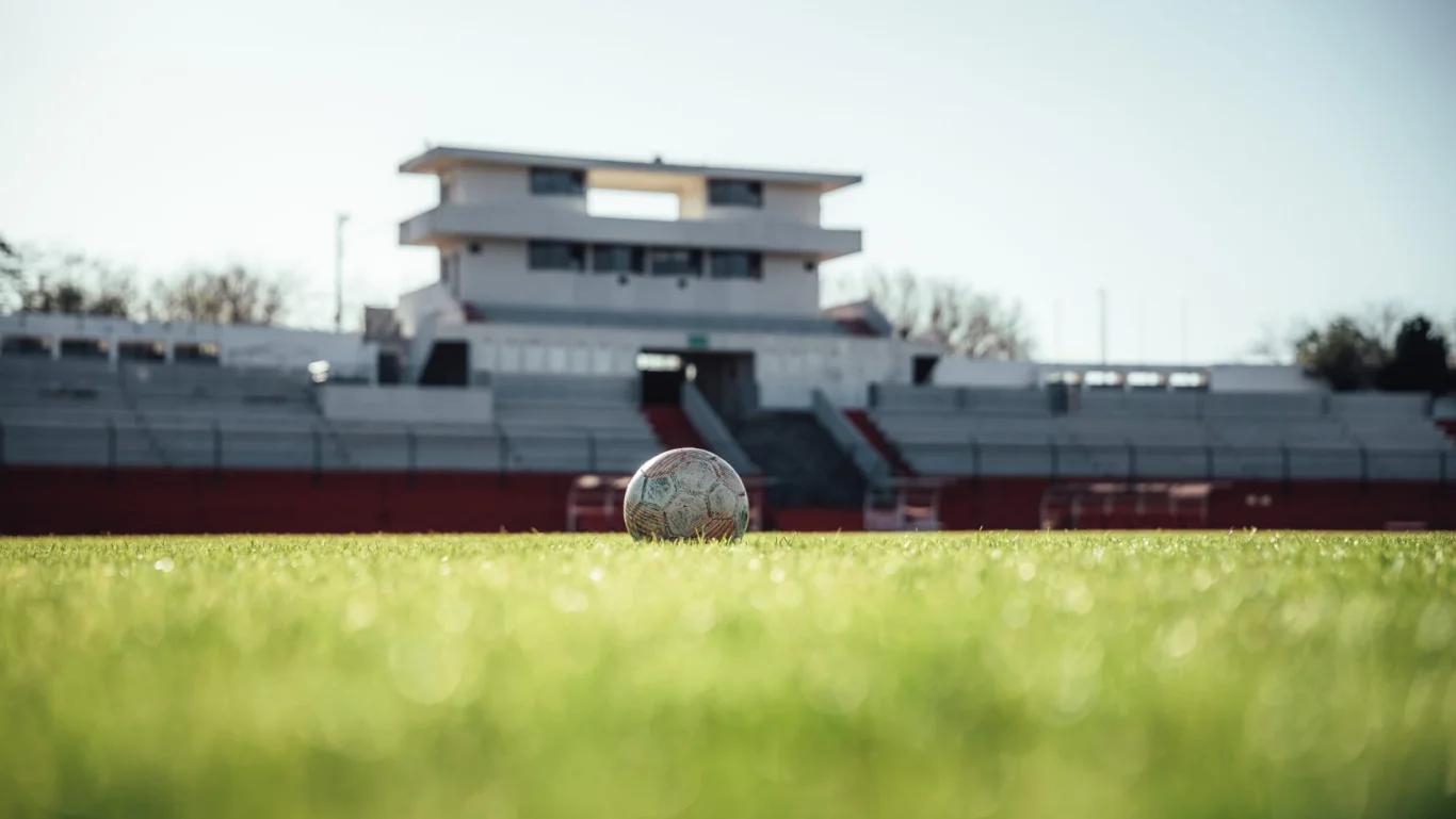 Durazno se viste de Celeste: Uruguay y Perú Sub 18 se enfrentan esta tarde en el Landoni
